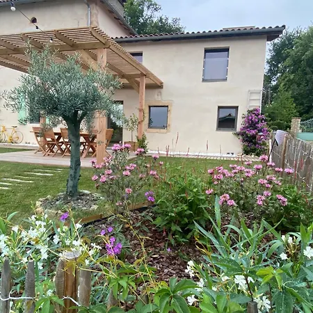 Les Des 3 Chouettes Oda ve Kahvaltı