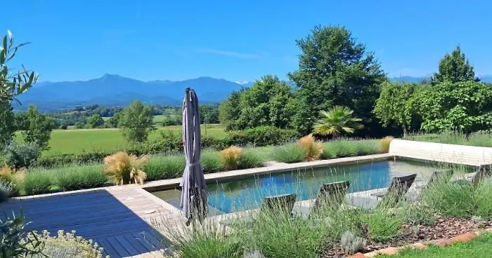 Les Des 3 Chouettes Bed & Breakfast