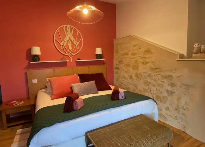 Les Des 3 Chouettes Bed & Breakfast